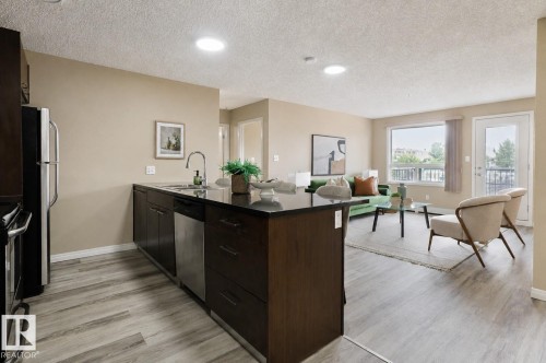 #3303 9351 Simpson Dr Nw Nw, Edmonton, AB - Indoor Photo Showing Kitchen