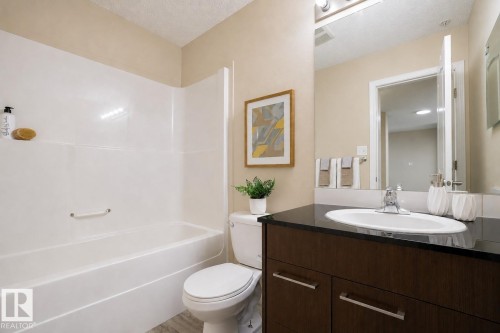 #3303 9351 Simpson Dr Nw Nw, Edmonton, AB - Indoor Photo Showing Bathroom