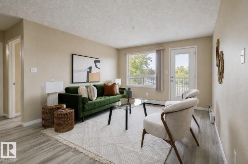 #3303 9351 Simpson Dr Nw Nw, Edmonton, AB - Indoor Photo Showing Living Room
