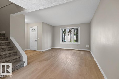 18072 93 Avenue Nw, Edmonton, AB 
