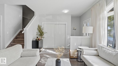 5839 Mullen Place Nw, Edmonton, AB 