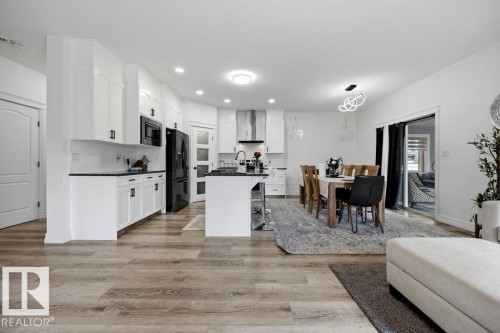 13703 166 Avenue Nw, Edmonton, AB - Indoor