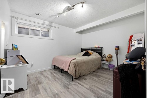 13703 166 Avenue Nw, Edmonton, AB - Indoor Photo Showing Bedroom