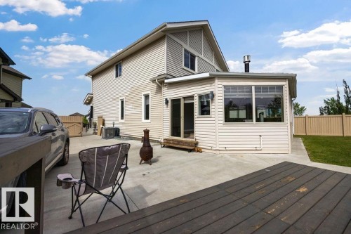 13703 166 Avenue Nw, Edmonton, AB - Outdoor