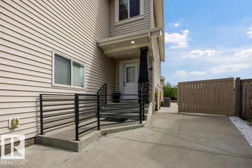 13703 166 Avenue Nw, Edmonton, AB - Outdoor