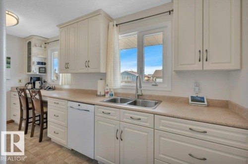 14210 22A Street Nw, Edmonton, AB 