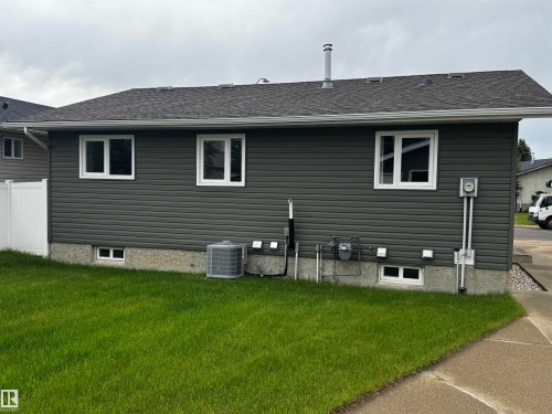 14210 22A Street Nw, Edmonton, AB 