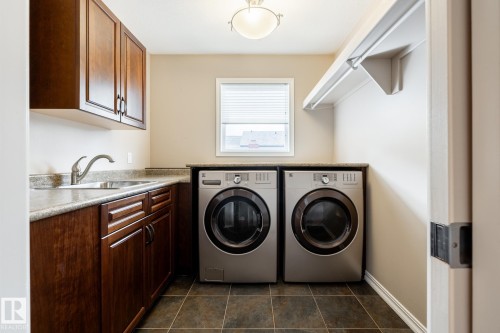11122 52 Street Nw, Edmonton, AB 