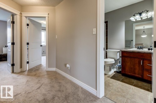 11612 17 Avenue Sw, Edmonton, AB 