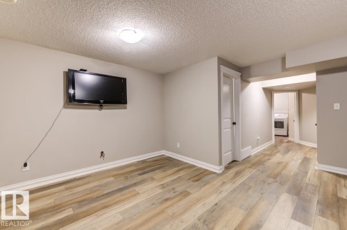11612 17 Avenue Sw, Edmonton, AB 