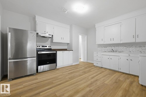 10704 96 Street Nw, Edmonton, AB 