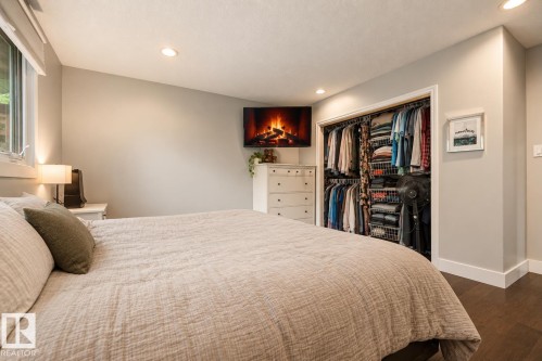 Recessed lighting, wood-finish flooring, and built-in closet organization system - 11 Brunswick Crescent, St. Albert, AB 