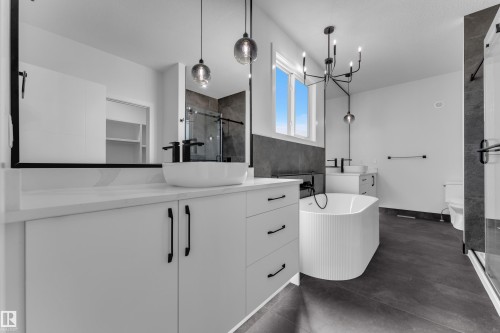 266 Falcon Crescent, Leduc, AB 