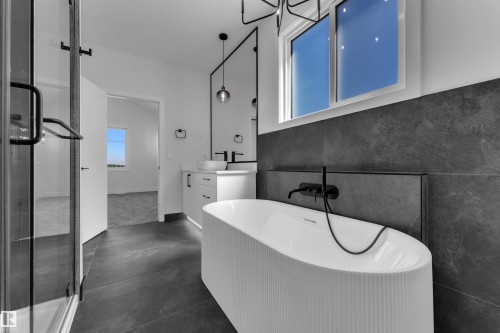 266 Falcon Crescent, Leduc, AB 