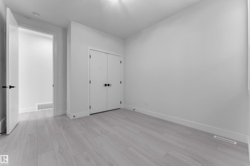 266 Falcon Crescent, Leduc, AB 