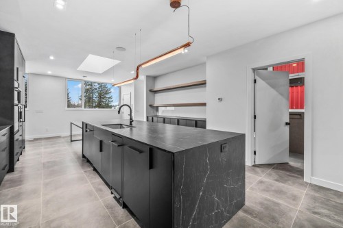 8815 142 Street Nw, Edmonton, AB 