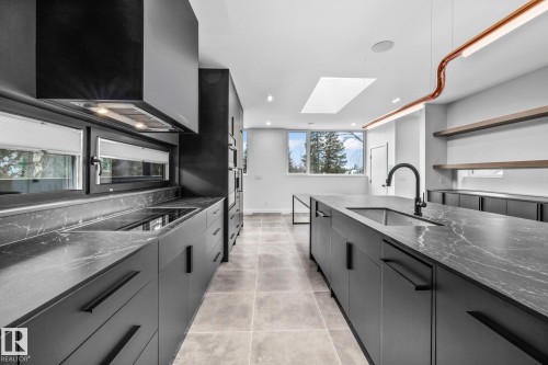 8815 142 Street Nw, Edmonton, AB 