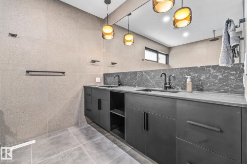 8815 142 Street Nw, Edmonton, AB 