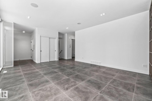 8815 142 Street Nw, Edmonton, AB 