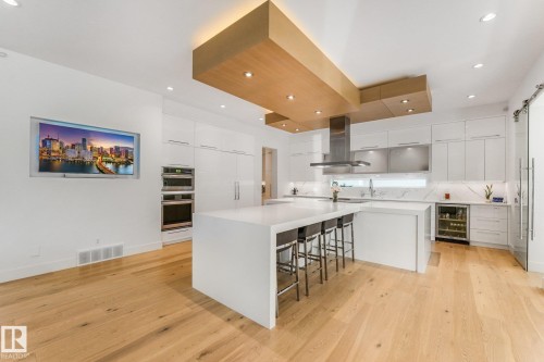 3328 Cameron Heights Landing Nw, Edmonton, AB - Indoor Photo Showing Kitchen With Upgraded Kitchen
