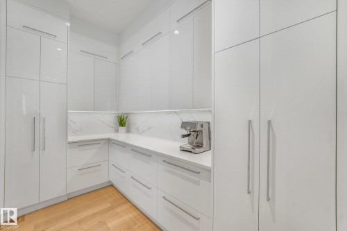 3328 Cameron Heights Landing Nw, Edmonton, AB - Indoor