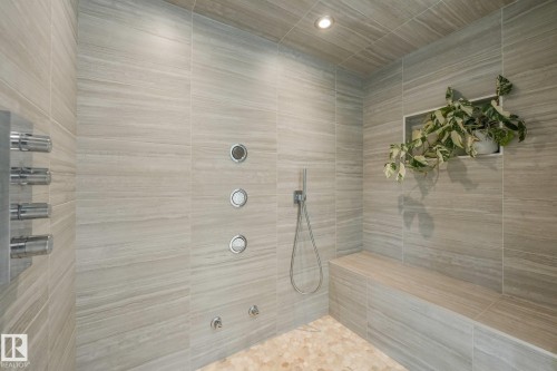 3328 Cameron Heights Landing Nw, Edmonton, AB - Indoor Photo Showing Bathroom