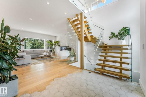3328 Cameron Heights Landing Nw, Edmonton, AB - Indoor Photo Showing Other Room