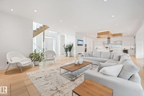 3328 Cameron Heights Landing Nw, Edmonton, AB - Indoor Photo Showing Living Room