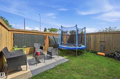 5677 137 Avenue Nw, Edmonton, AB 