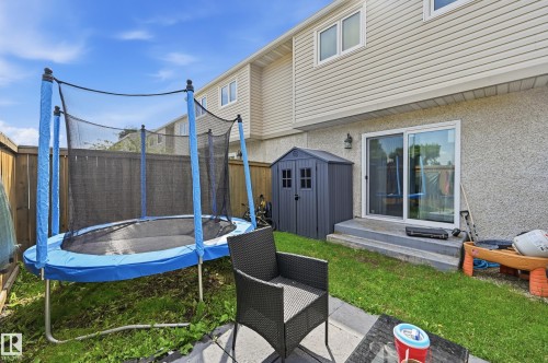 5677 137 Avenue Nw, Edmonton, AB 