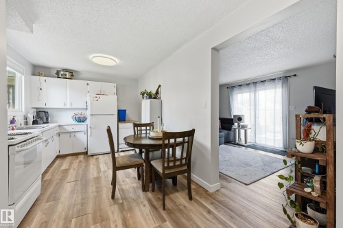 5677 137 Avenue Nw, Edmonton, AB 