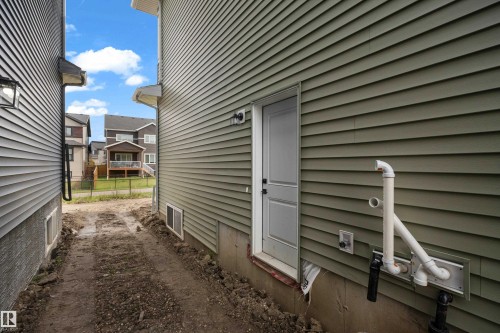 202 Linden Loop, Leduc, AB 