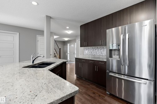740 173 Street Sw, Edmonton, AB 