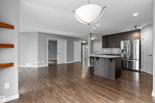 740 173 Street Sw, Edmonton, AB 