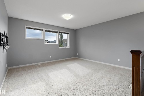 740 173 Street Sw, Edmonton, AB 
