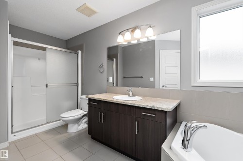 740 173 Street Sw, Edmonton, AB 