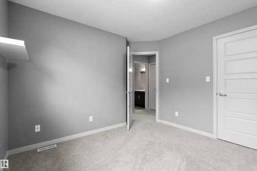 740 173 Street Sw, Edmonton, AB 