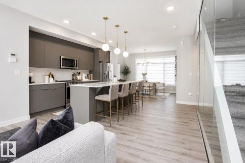 #82 50 Ebony Bv, Sherwood Park, AB - Indoor Photo Showing Kitchen With Upgraded Kitchen