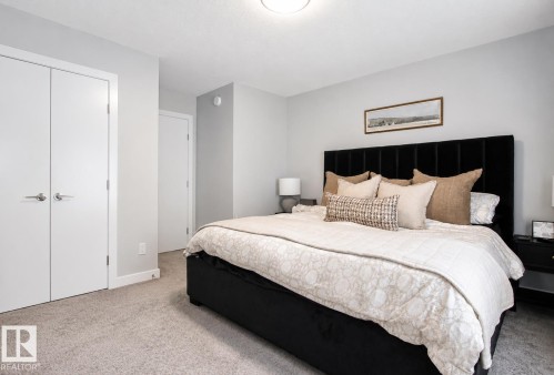 #82 50 Ebony Bv, Sherwood Park, AB - Indoor Photo Showing Bedroom