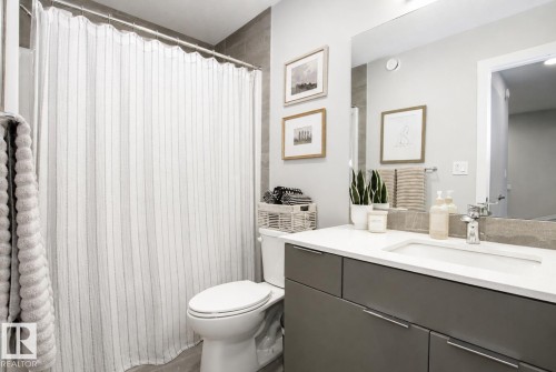 #82 50 Ebony Bv, Sherwood Park, AB - Indoor Photo Showing Bathroom