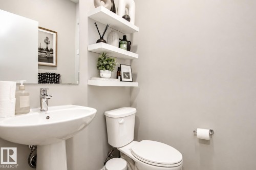 #82 50 Ebony Bv, Sherwood Park, AB - Indoor Photo Showing Bathroom