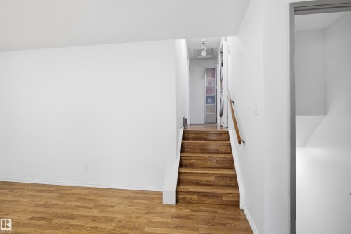 3803 12 Avenue Nw, Edmonton, AB 