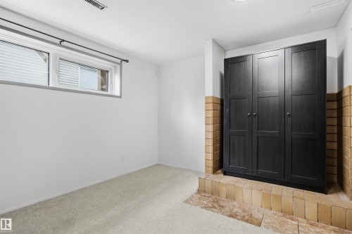 3803 12 Avenue Nw, Edmonton, AB 