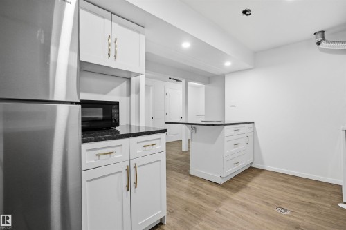 3803 12 Avenue Nw, Edmonton, AB 