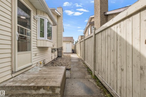 3803 12 Avenue Nw, Edmonton, AB 