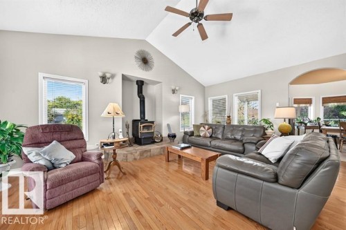 9802 102 Street, Morinville, AB 