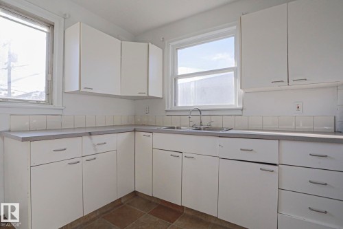 13129 101 Street Nw, Edmonton, AB 
