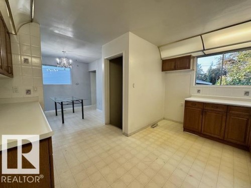 13908 135 Avenue Nw, Edmonton, AB 