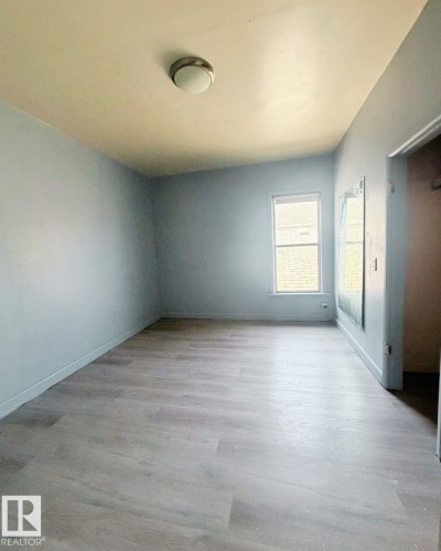 9526 106A Avenue Nw, Edmonton, AB - Indoor Photo Showing Other Room