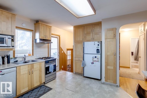 14002 106 Avenue Nw, Edmonton, AB 